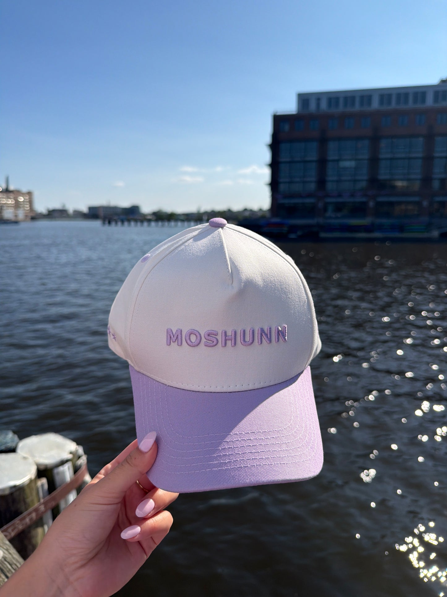 “MOSHUNN” SnapBack